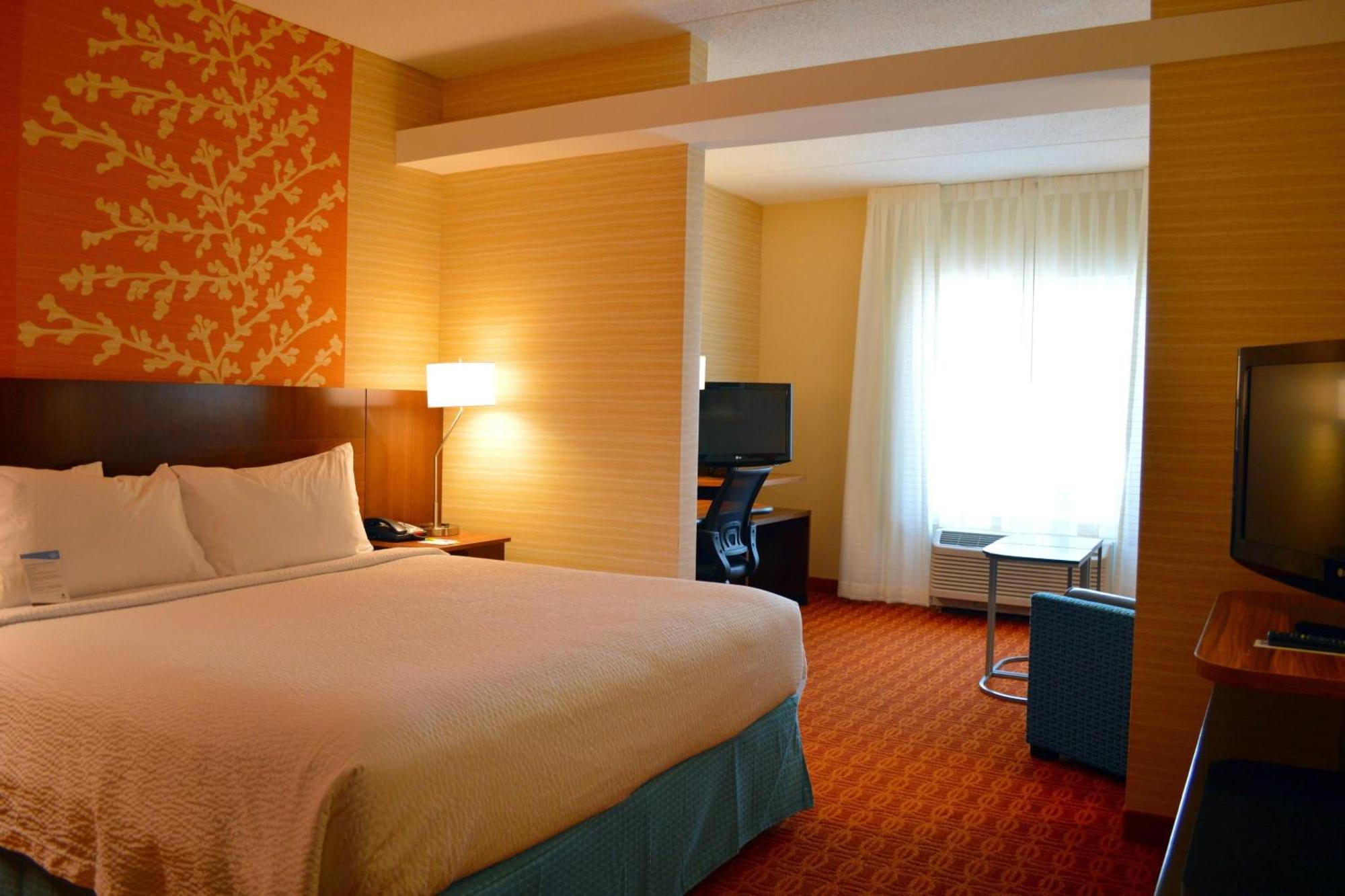 Fairfield Inn & Suites By Marriott Stafford Quantico Exterior photo
