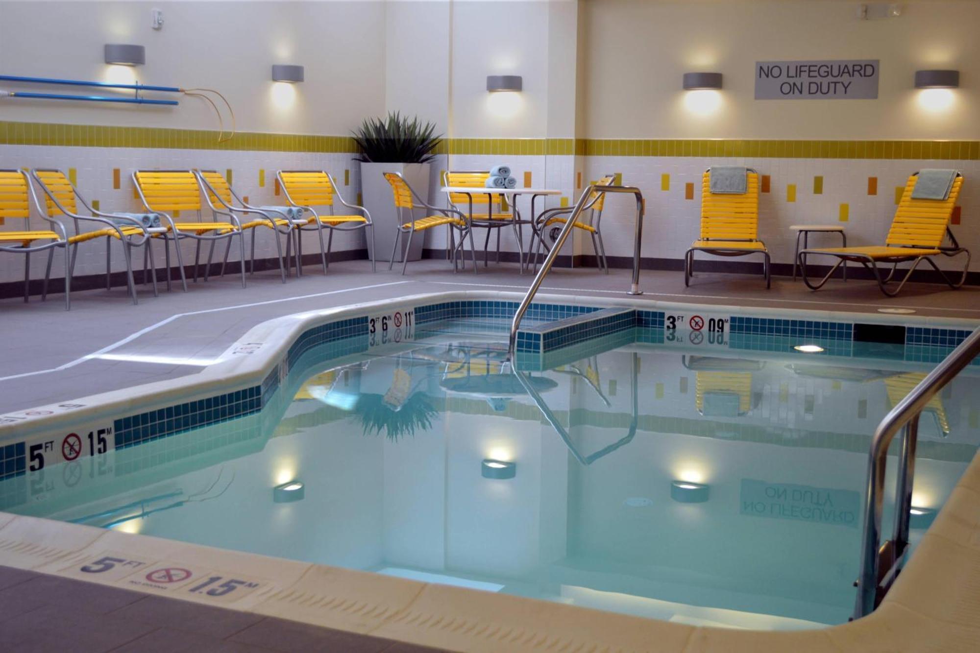 Fairfield Inn & Suites By Marriott Stafford Quantico Exterior photo